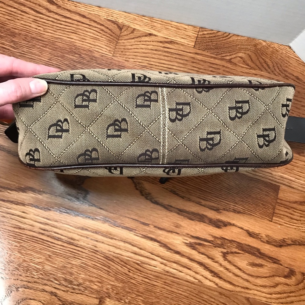 Dooney & Bourke signature canvas double zip bag - Picture 5 of 8